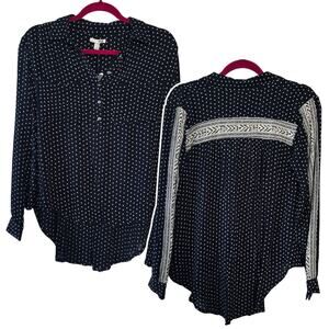 Amuse Society Black X Print Long Sleeve Partial Button Up Shirt Women’s XS NEW